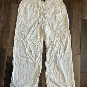 Splendid Drawstring Pull On Cropped White Pants